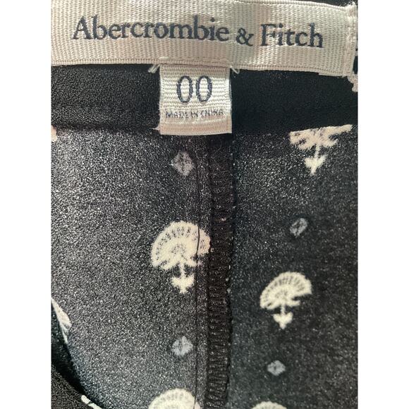 Abercrombie Floral Sailor Shorts - Picture 3 of 4